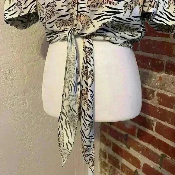 Last chance - Topshop - TIGER & ZEBRA PRINT TIE WAIST CROPPED BLOUSE US 2 XS - Picture 6 of 7